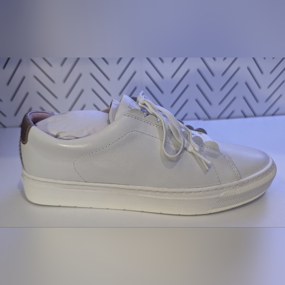 Frankie 4 Celeste white with silver back women's 9.5. New with all accessories.